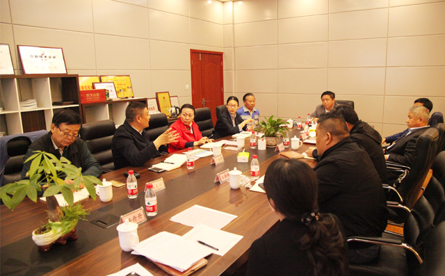 章丘區(qū)對(duì)外投資與貿(mào)易協(xié)會(huì)在布洛爾智能召開部分企業(yè)家座談會(huì) 章丘區(qū)對(duì)外投資與貿(mào)易協(xié)會(huì)在布洛爾智能召開部分企業(yè)家座談會(huì)