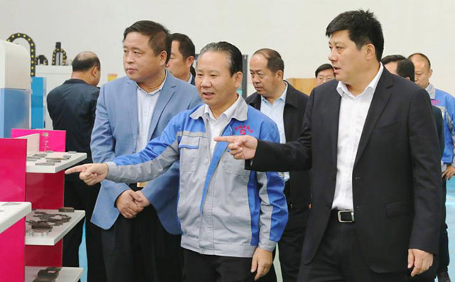 布洛爾董事長陪同視察工作 布洛爾董事長陪同視察工作