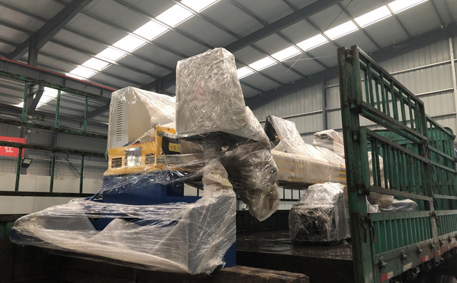 龍門式雙等離子火焰切割機(jī)發(fā)往遼寧 龍門式雙等離子火焰切割機(jī)發(fā)往遼寧