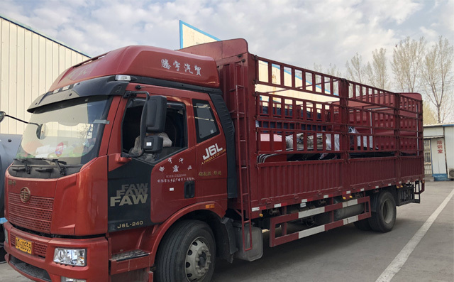 龍門(mén)切割機(jī)發(fā)往山東聊城