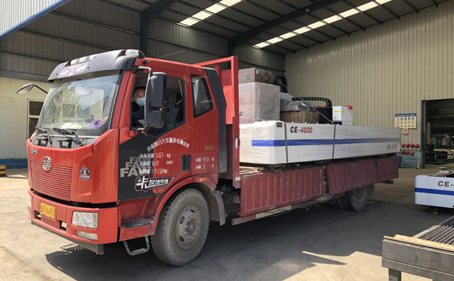 激光切割機發(fā)往風機制造廠家