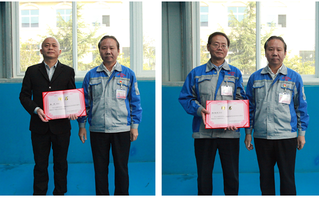 景奉國(guó)董事長(zhǎng)對(duì)項(xiàng)目負(fù)責(zé)人楊建剛同志、項(xiàng)目組總監(jiān)黃維標(biāo)同志進(jìn)行現(xiàn)場(chǎng)授權(quán)