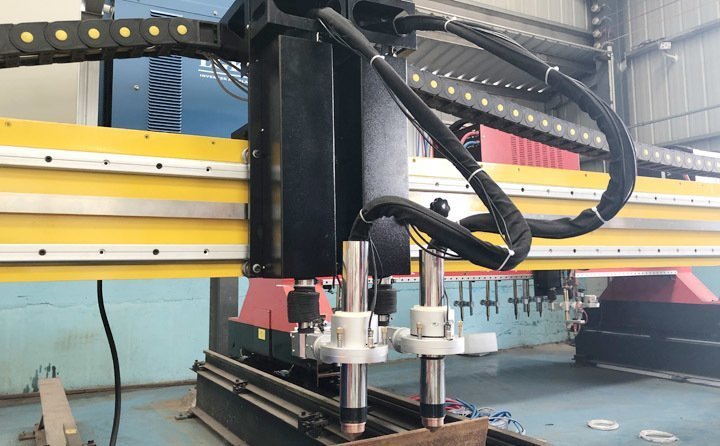 數(shù)控等離子切割機(jī)三大必清潔部分 數(shù)控等離子切割機(jī)三大必清潔部分