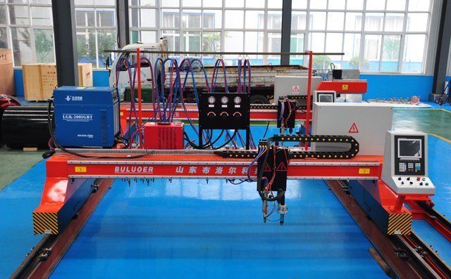 龍門式多頭直條切割機(jī)