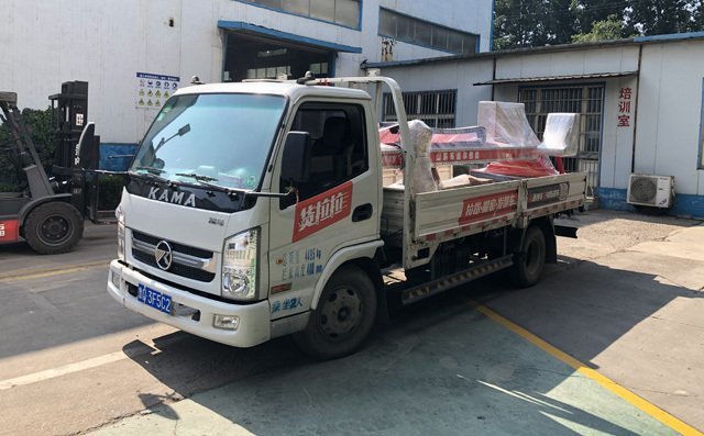 數(shù)控等離子切割機(jī)發(fā)往遼寧